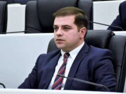 ანანიძე