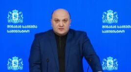 მივმართავთ უკრაინის შესაბამის უწყებებს, მიიღონ ზომები “დარიალის” სასაზღვრო პუნქტის ე.წ. ნეიტრალურ ზონაში მყოფი თავიანთი მოქალაქეების უკრაინაში დასაბრუნებლად -ალექსანდრე დარახველიძე