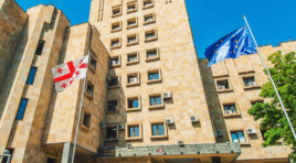 პროკურატურამ დიდი ოდენობით თანხის თაღლითურად დაუფლების მცდელობის ფაქტზე დაკავებულებს ბრალდება წარუდგინა