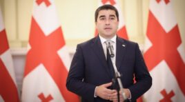 17 წელი გავიდა აგვისტოს ომიდან, რომელმაც 33 წლის წინ, აფხაზეთის ომისგან მიღებული მოუშუშებელი იარა განაახლა -შალვა პაპუაშვილი