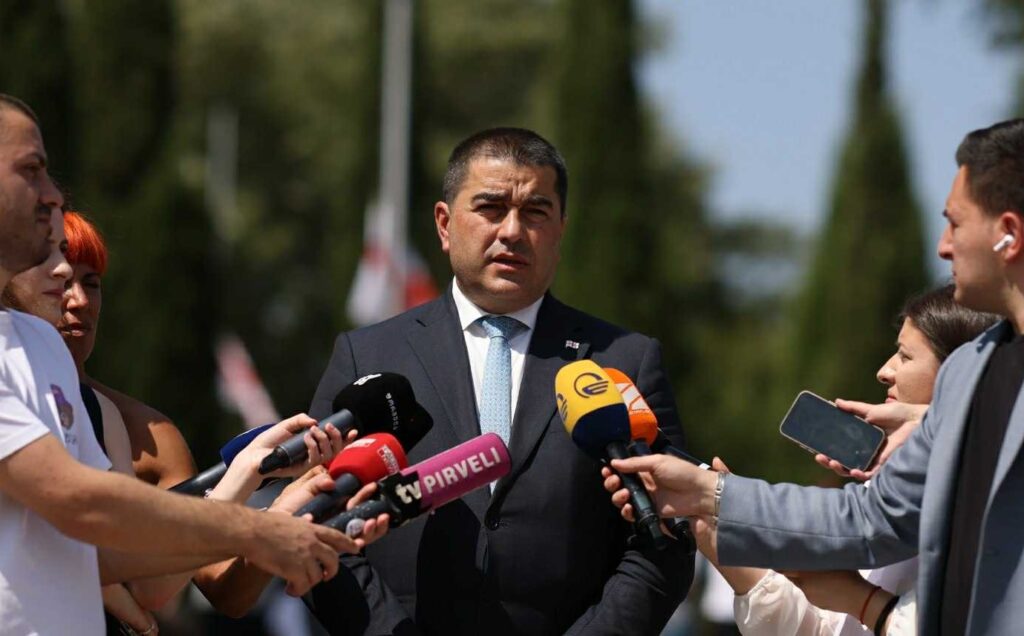 გმირების ოჯახების რეაქციისა და კომისიის ვერდიქტის უნდა ეშინოდეთ „ნაციონალურ მოძრაობას“, მის ყველა განშტოებას და მფარველებს -შალვა პაპუაშვილი