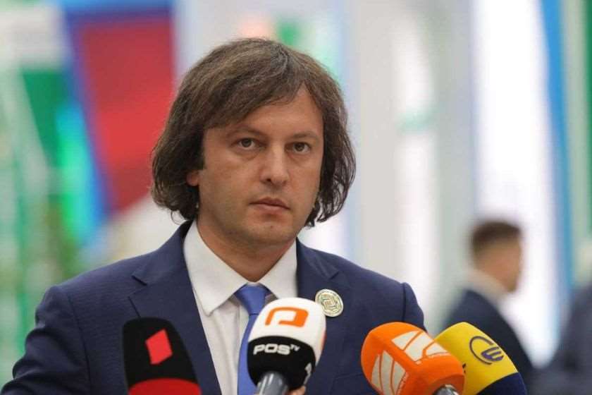 ინვესტიცია სპორტში არის ინვესტიცია ჩვენს მომავალში, ჩვენს მომავალ ჩემპიონებში. მჯერა, რომ ზუგდიდის ახალი სპორტკომპლექსი ხელს შეუწყობს ჩვენს ქვეყანაში სპორტის განვითარებას – პრემიერი