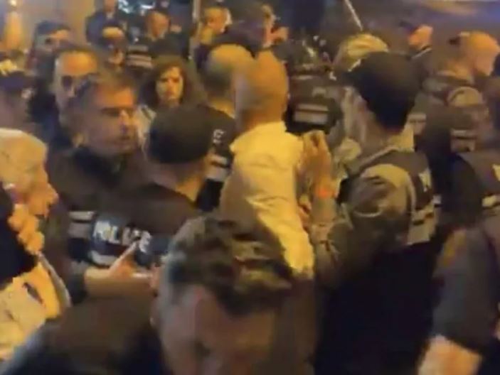 თავისუფლების მოედანზე აქციის მონაწილეებსა და პოლიციას შორის დაპირისპირება იყო