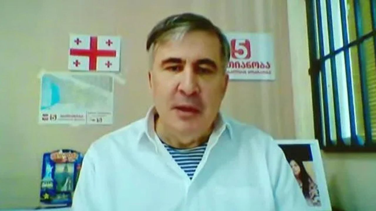 ვინც ამბობს, დილას არჩევნებზე მივიდეთ, საღამოს აქციაზეო, სინამდვილეში, აპირებს დილით რუსული სპეცოპერაციის ლეგალიზაციას და საღამოს აქციის დაშლას -მიხეილ სააკაშვილი