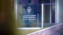 სახელმწიფო უსაფრთხოების სამსახურმა დიდი ოდენობით თაღლითობის, დიდი ოდენობით თაღლითობაში დახმარების და ყალბი ოფიციალური დოკუმენტის დამზადება-გამოყენების საქმეზე ორი პირი დააკავა