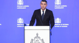 შინაგან საქმეთა სამინისტროს თანამშრომლებმა, გუშინ თბილისში ჩატარებული ორი საპოლიციო ღონისძიების შედეგად, განსაკუთრებით დიდი ოდენობით სხვადასხვა სახის ნარკოტიკული საშუალება ამოიღეს – ვაჟა სირაძე