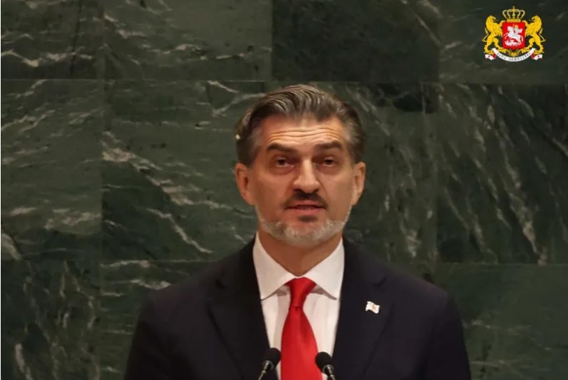 ჩემო აფხაზო და ოსო ძმებო და დებო, ჩვენთვის მრავალფეროვნება არა პრობლემა, არამედ კვლავ არსებობის აუცილებელი ფორმულაა, ამიტომ ყოველთვის ღია გულითა და გაშლილი ხელით შეგხვდებით -მიხეილ ყაველაშვილი