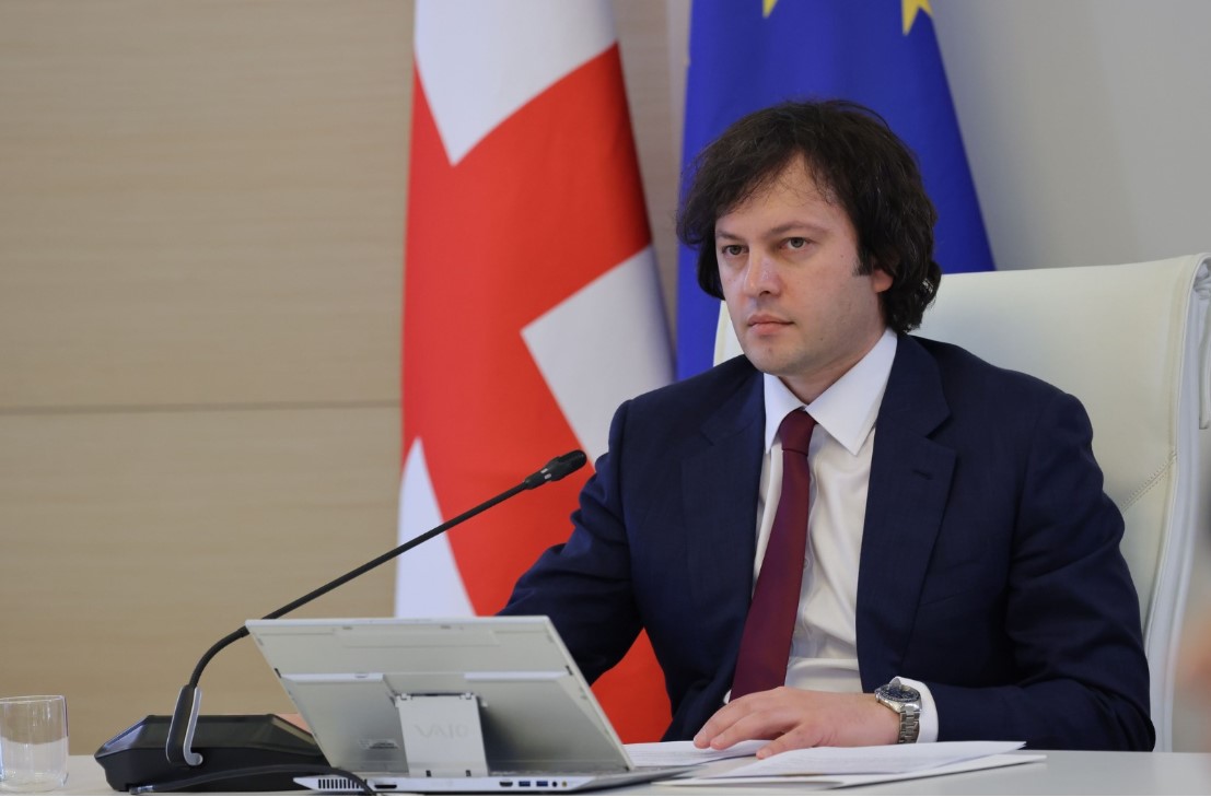 როცა 50 ადამიანი, ყოველდღიურად, 1 წლის განმავლობაში კეტავს დედაქალაქის ცენტრალურ გამზირს, ეს არის უდიდესი უმცირესობის ძალადობა უდიდეს უმრავლესობაზე და ხელისუფლება ამაზე თვალს ვერ დახუჭავს -პრემიერი