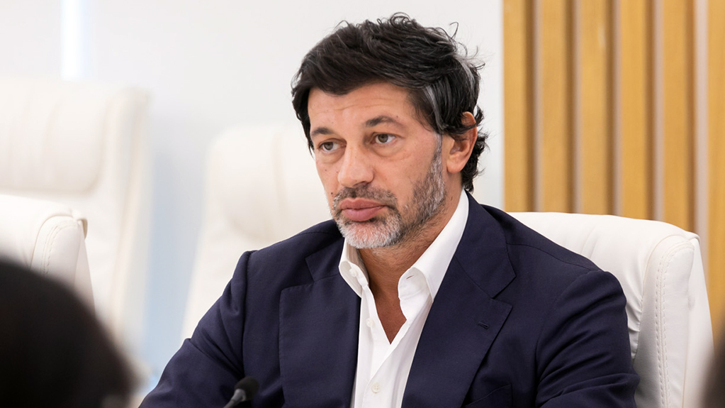 ყველას გვერდით დავუდგებით და დავეხმარებით, მაქსიმალური ხელშეწყობა ექნებათ ჩვენი მხრიდან – კახა კალაძე აქციის დროს დაზიანებულ ინფრასტრუქტურაზე