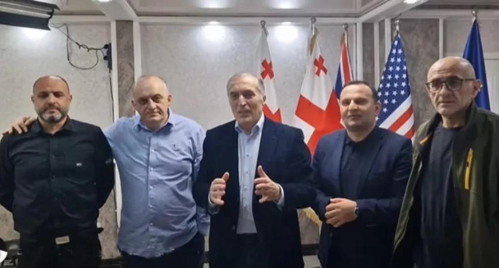 პაატა ბურჭულაძეს, მურთაზ ზოდელავას, ირაკლი ნადირაძეს, პაატა მანჯგალაძესა და ლაშა ბერიძეს აღკვეთის ღონისძიებად პატიმრობა შეეფარდათ