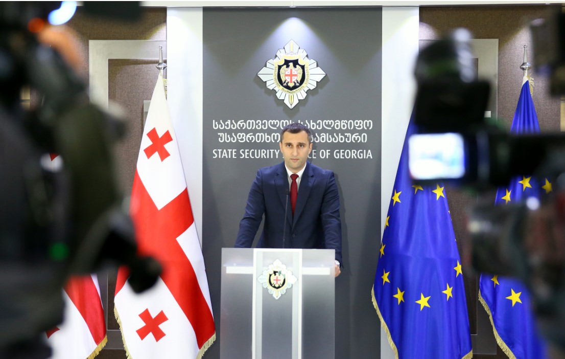 სუს-მა თბილისში, ქუთაისსა და ბათუმში ყალბი სამედიცინო მოწმობის დამზადებისა და კომერციულ მოსყიდვაში დახმარების ფაქტებზე სამი პირი დააკავა