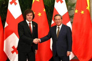 1762261134-premieris-hexvedra