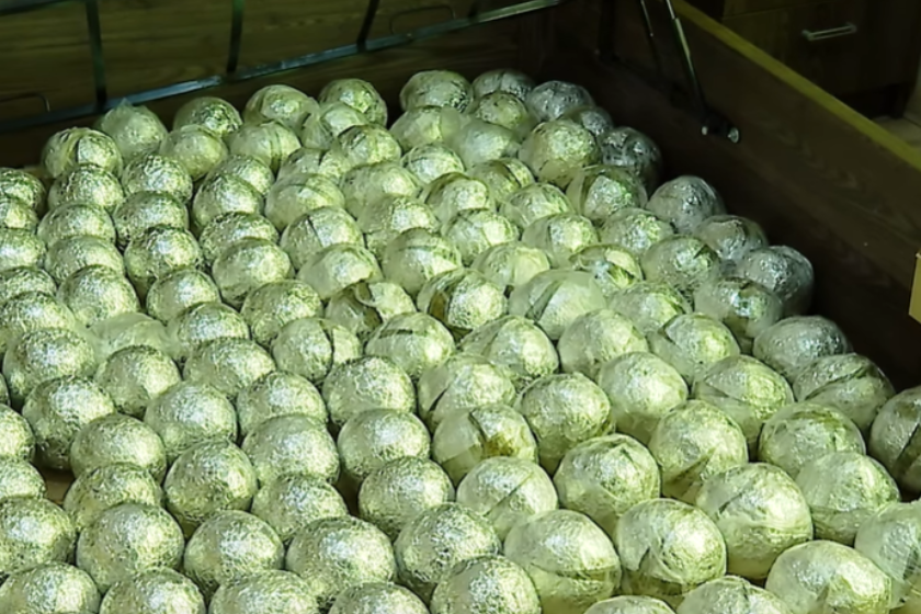 პოლიციამ თბილისში განსაკუთრებით დიდი ოდენობით ნარკოტიკი ამოიღო, რომლის ღირებულება ე.წ. შავ ბაზარზე დაახლოებით 3 მლნ ლარს შეადგენს