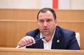 ირაკლი კირცხალია