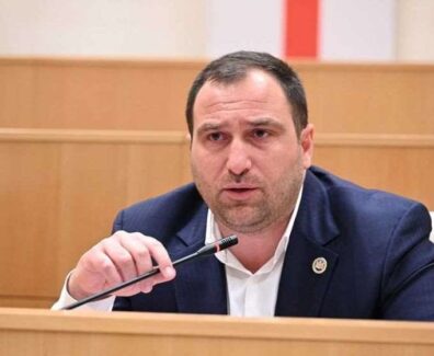 ირაკლი კირცხალია