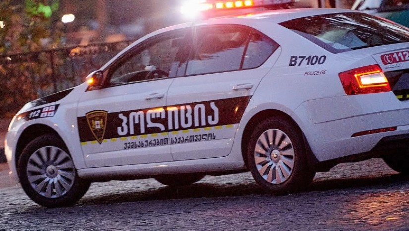 პოლიციამ თბილისში მომხდარი დაჭრის ფაქტზე ერთი პირი დააკავა