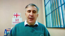 თურქმენეთში ვიზიტისას მომათავსეს თურქმენბაშის რეზიდენციაში, თავისი ოქროს ტუალეტით, რადგან მათ თვალში ვიყავი აშშ-ის პრეზიდენტის მეგობარი, ევროპული ორიენტაციის სიმბოლო -მიხეილ სააკაშვილი