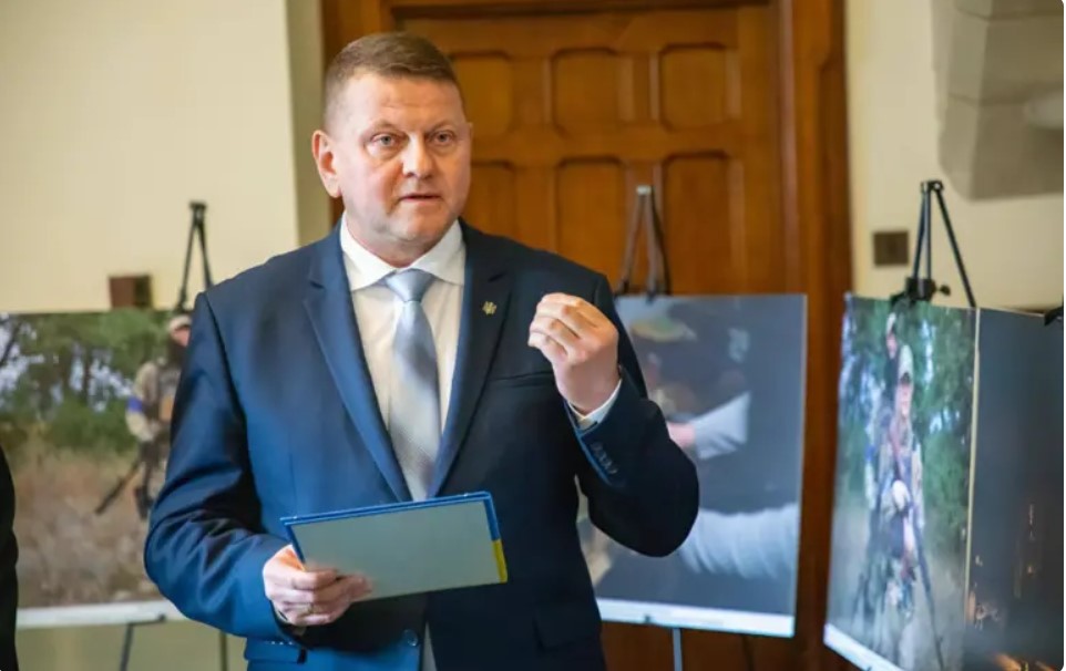 “ვალერი ზალუჟნის ვარაუდი: ფრონტიდან დაბრუნებული ვეტერანები უკრაინას სამომავლოდ რეალურ საფრთხეს შეუქმნიან”