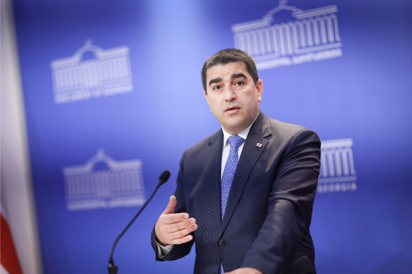 ყველა ევროპელი ბიუროკრატი, რომელიც ამბობს, რომ საქართველო ჩამორჩება უკრაინას და მოლდოვას, დასცინის ქართველ ხალხს-შალვა პაპუაშვილი