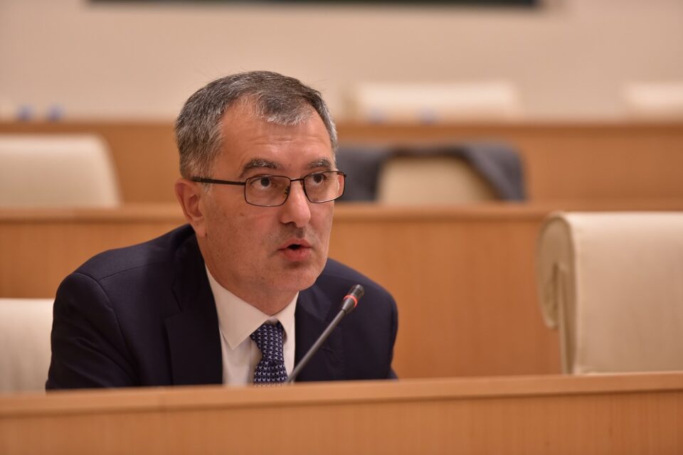 უკრაინა გაიწირა და ახლა ევროკავშირმა გადაწყვიტა, რომ მათი ინტერესებისთვის უკეთესი იქნება, თუ რუსეთთან დაალაგებენ ურთიერთობას და პუტინთან დიალოგის საჭიროებაზე დაიწყეს საუბარი-სოზარ სუბარი