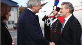 მილანის ლინატეს საერთაშორისო აეროპორტში საქართველოს პრეზიდენტის, მიხეილ ყაველაშვილის დახვედრის ოფიციალური ცერემონია გაიმართა