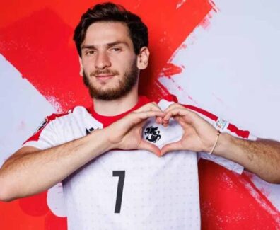 1728470356-Khvicha-Kvaratskhelia_FIFA-1024×576