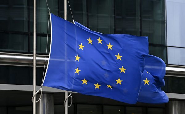 ევროკომისიამ ქართული დიპლომატიური პასპორტის მფლობელებს უვიზო მიმოსვლა შეუჩერა