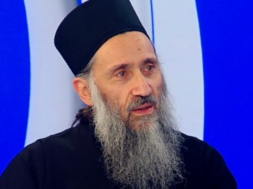 დეკანოზი