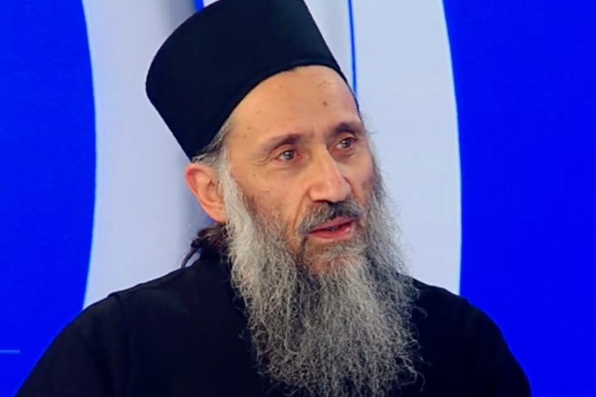 “პატრიარქმა საქართველოს დაუბრუნა თავისი სახე, რომ საქართველო არის იქ, სადაც ქართულ ენაზე ღმერთს ელაპარაკებიან” – დეკანოზი თეოდორე გიგნაძე