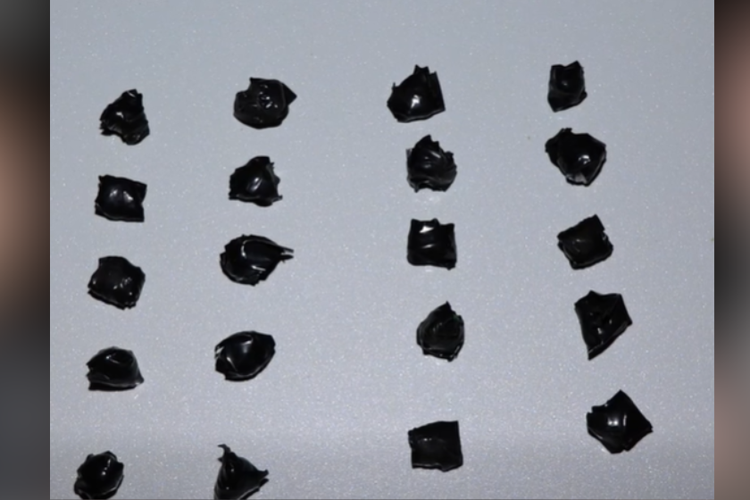 პოლიციამ თბილისში განსაკუთრებით დიდი ოდენობით სხვადასხვა სახის ნარკოტიკი ამოიღო, დაკავებულია ორი პირი