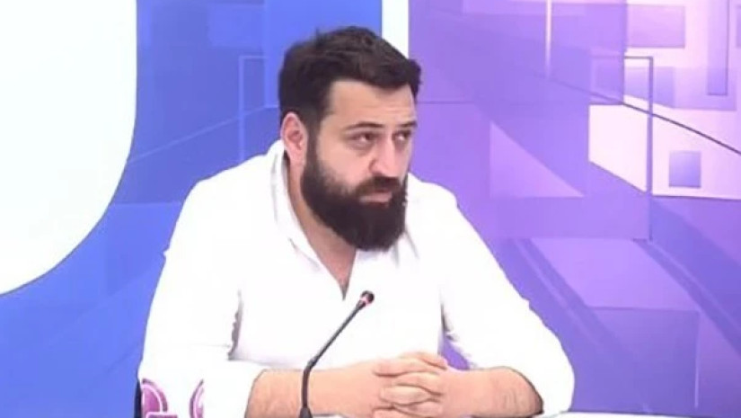 ბაჩო ახალაიამ ვიცე-პოლკოვნიკ დავით ლონდარიძეს პირში პისტოლეტის ლულა ჩასთხარა და აიძულებდა, რუსეთის სასარგებლოდ ჯაშუშობა ეღიარებინა – ჯაბა ხუბუა