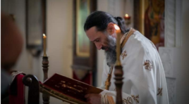 გლოვის დღეები რომ დასრულდება, გავაგრძელებთ პატრიარქის სიტყვისამებრ ცხოვრებას რომ ერთმანეთი გვიყვარდეს, არ ვმტრობდეთ?! თუ ამ შესაძლებლობას არ გამოვიყენებთ, შეიძლება დიდი განსაცდელი მოვიდეს -დეკანოზი თეოდორე გიგნაძე