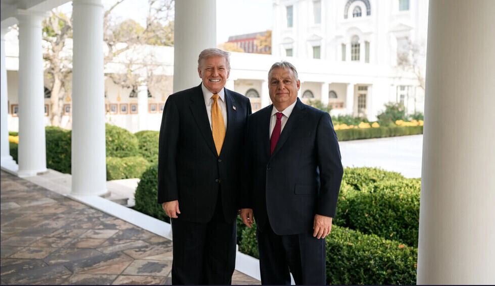 “ხმა მიეცით ვიქტორ ორბანს, ის ძლიერი და გავლენიანი ლიდერია, დაუღალავად იბრძვის და უყვარს თავისი ქვეყანა და ხალხი, როგორც მე ამერიკის შეერთებული შტატები”-დონალდ ტრამპი უნგრელებს მიმართავს