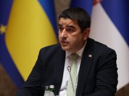 1783424815-papuashvili