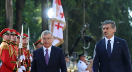 საქართველოს პრეზიდენტის სასახლეში უზბეკეთის რესპუბლიკის პრეზიდენტის დახვედრის ოფიციალური ცერემონია გაიმართა