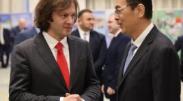 ჭოუ ციენი: ბოლო ოთხი წლის განმავლობაში ჩემთვის დიდი პატივი იყო წვლილის შეტანა ჩინეთ-საქართველოს ურთიერთობების სწრაფ განვითარებაში, ეს წარმატება შეუძლებელი იქნებოდა თქვენი მხარდაჭერისა და ერთგულების გარეშე