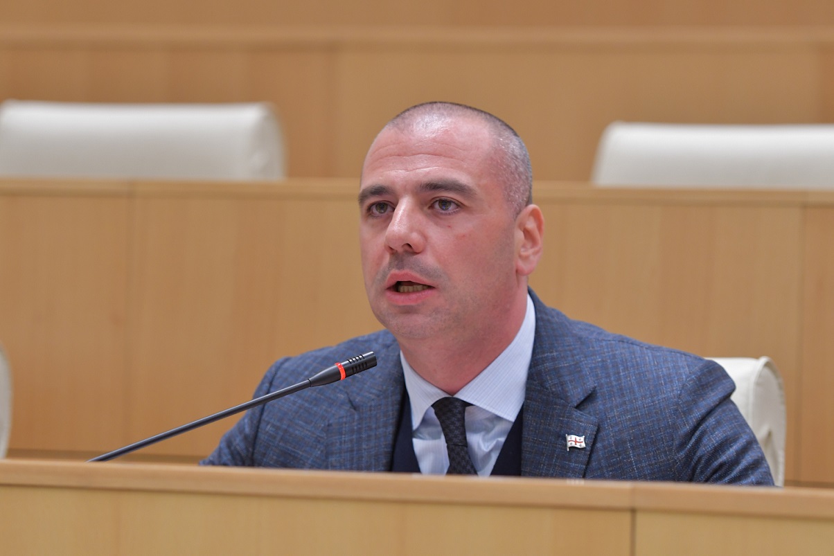 ლევან მაჭავარიანი – აგენტურულო პარტიებო, მდიდარო “ენჯეოებო”, მხოლოდ რუსეთ-უკრაინის ომთან მიმართებით იმდენი შეცდომა გაქვთ დაშვებული, ტრაგედიაა თქვენი პოლიტიკაში პირდაპირ თუ ირიბად მონაწილეობა