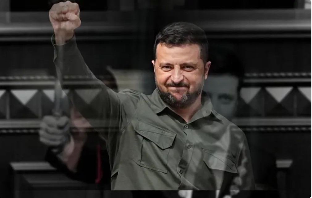 “ხელისუფლების გადაგვარება:როგორ მიაღწია ვოლოდიმირ ზელენსკიმ თავისი კომპეტენციის პიკს,ხოლო სახელმწიფო მმართველობის სისტემამ – ფსკერს”-Дзеркало тижня