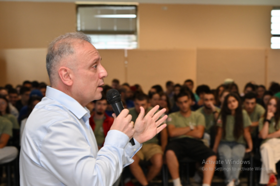 ანაკლიის ახალგაზრდული ბანაკის მონაწილეებს გიორგი შარაბიძე შეხვდა