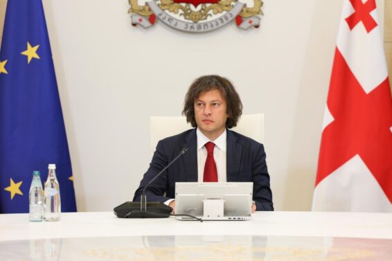 ირაკლი კობახიძე – სამწუხარო და ტრაგიკული მოვლენაა, რომ ყოფილი პრემიერ-მინისტრი კონკრეტული შავ-ბნელი გაზეთის ბლოგერის დონეზე დავიდა