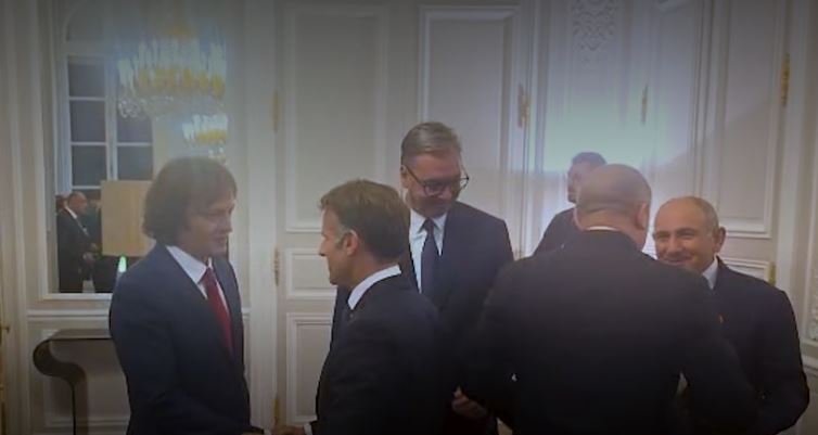 ირაკლი კობახიძე ელისეს სასახლეში, ემანუელ მაკრონის მიწვევით, ოფიციალურ მიღებას ესწრება